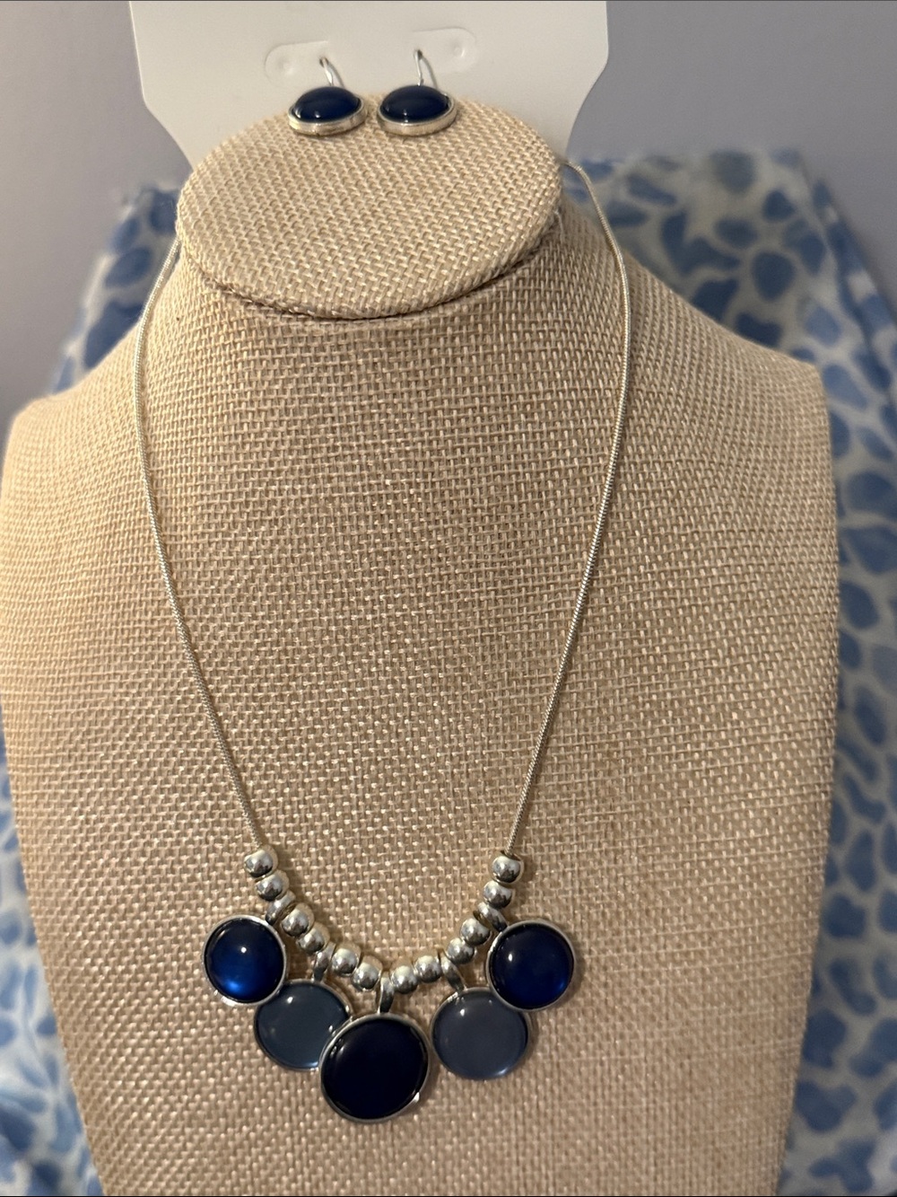 Kohl's Silver-Tone Necklace and Earring Set with Navy and Slate Blue Discs